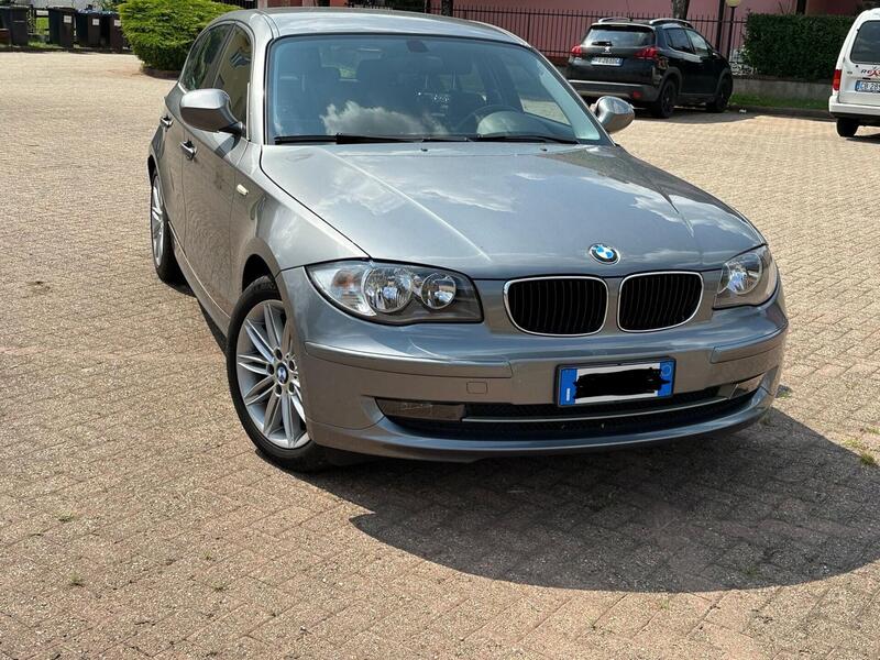 BMW Serie 1 118d 2.0 143CV cat 5 porte Eletta DPF del 2010 usata a Borgomanero